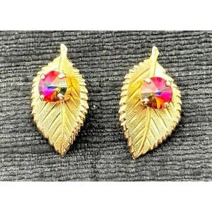 Earrings Vintage Clip Classic 50’s Leaf Design - Ruby Color Gemstones 1"
